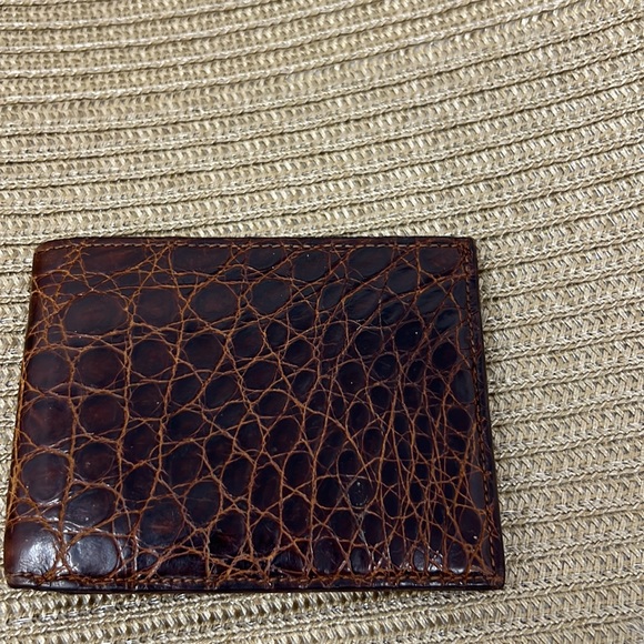 ZELLI Other - ZELLI MEN’S CROCODILE BI-FOLD WALLET COGNAC
